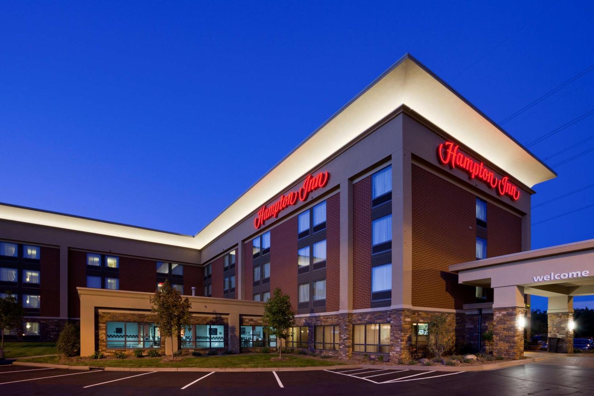 Hampton Inn Minneapolis Northwest Maple Grove Exterior photo