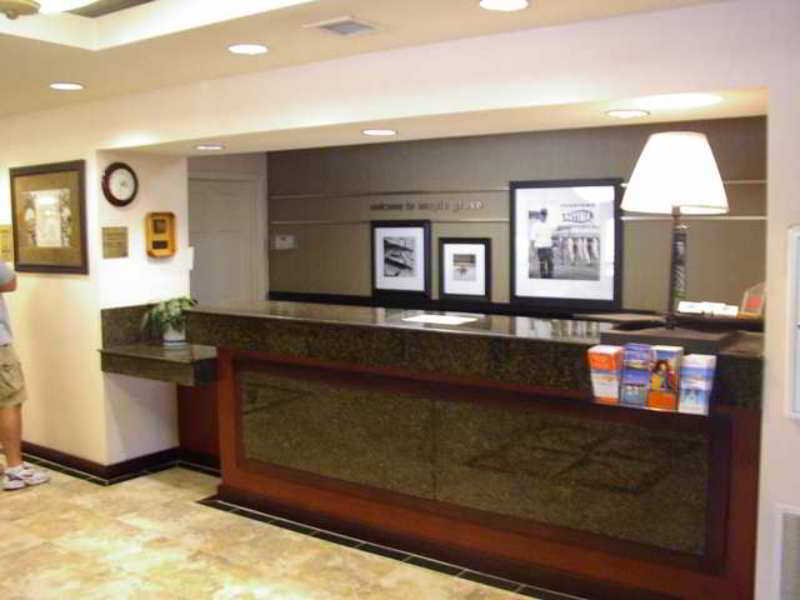 Hampton Inn Minneapolis Northwest Maple Grove Interior photo